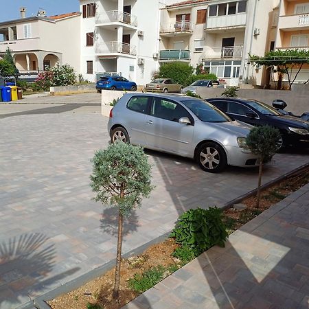Apartmani Bulajic Krk Town Extérieur photo