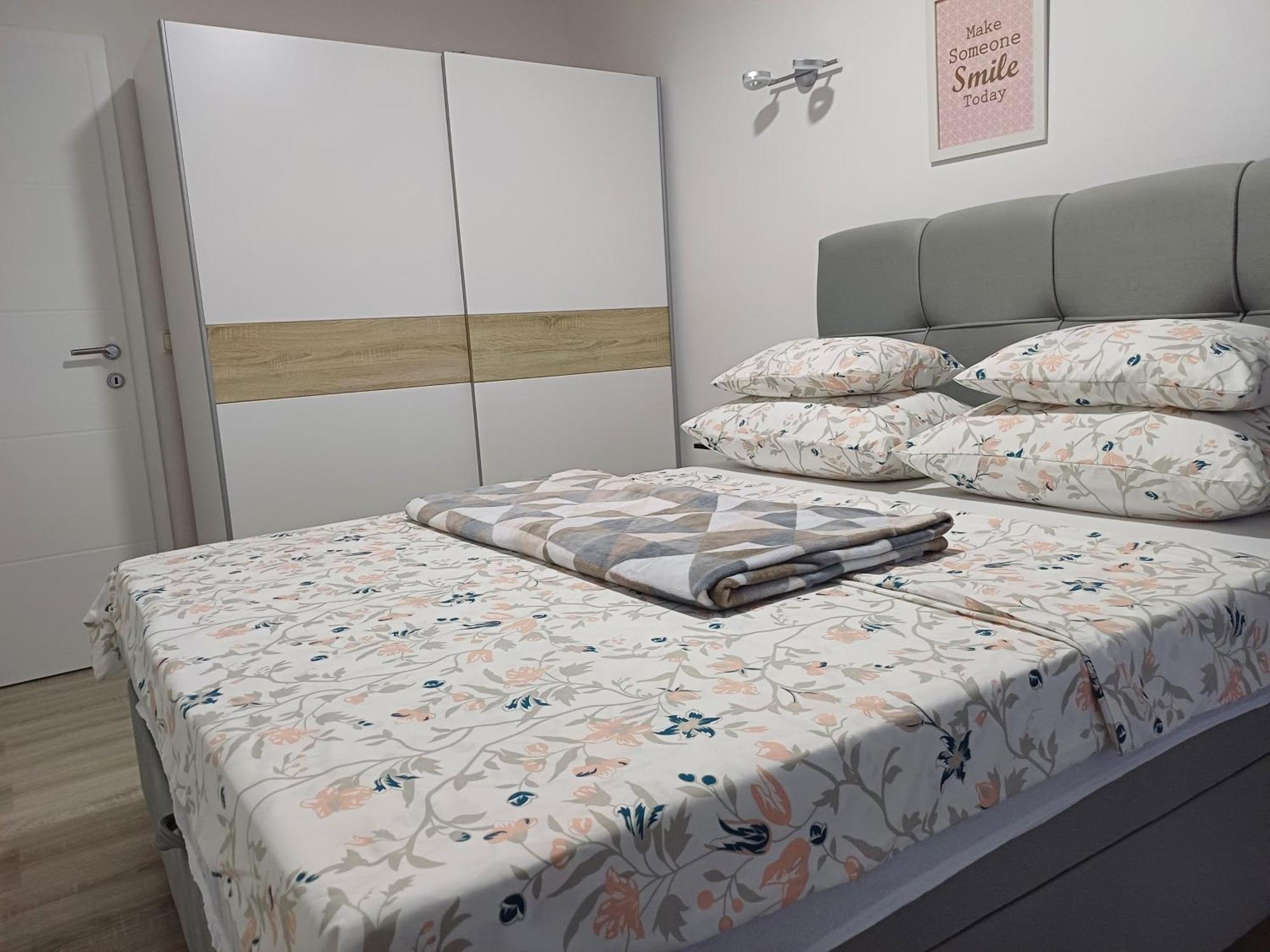 Apartmani Bulajic Krk Town Extérieur photo