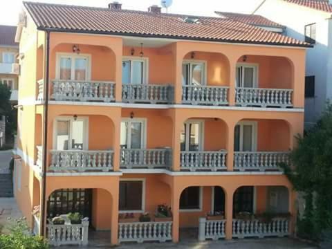 Apartmani Bulajic Krk Town Extérieur photo